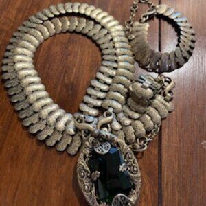 Cabi Heirloom Necklace